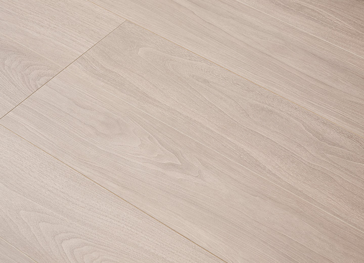 幅広フローリング